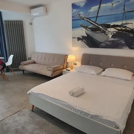 Premium Studio Privat Situat In Alezzi Beach Piscina,sauna,jacuzzi,parking Năvodari
