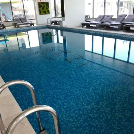 Premium Studio Privat Situat In Alezzi Beach Piscina,sauna,jacuzzi,parking * Năvodari