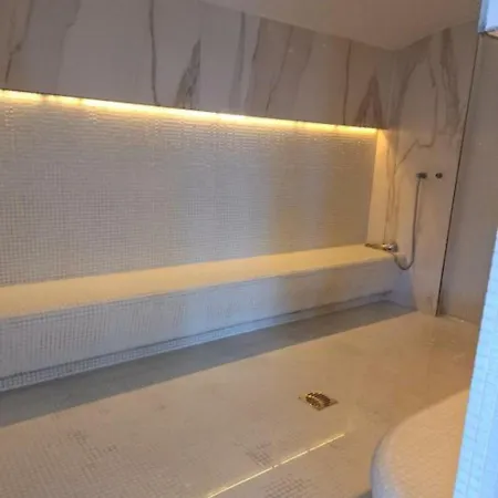 Premium Studio Privat Situat In Alezzi Beach Piscina,sauna,jacuzzi,parking Apartment