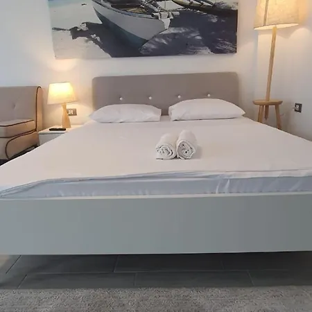 Premium Studio Privat Situat In Alezzi Beach Piscina,sauna,jacuzzi,parking *