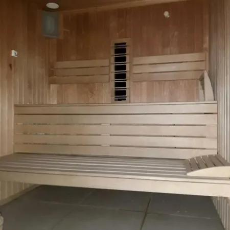 Premium Studio Privat Situat In Alezzi Beach Piscina,sauna,jacuzzi,parking Apartment
